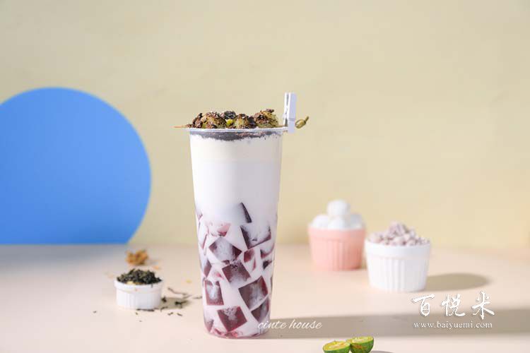 廣州學(xué)奶茶去哪里會(huì)比較好？培訓(xùn)多久可以出師上崗?